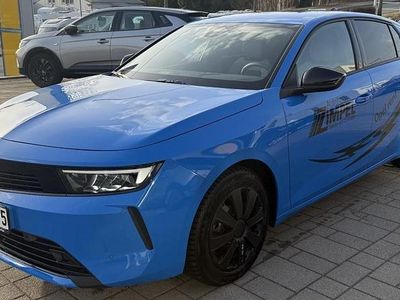 Gebraucht Opel Astra Edition 131 PS (96 kW) 2025 Blau Limousine