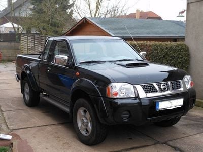 Schwarz Gebraucht 2011 Nissan Navara Abholung | 20.320 €