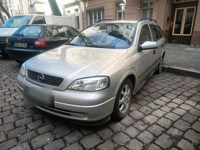 Gebraucht Opel Astra 84 PS (61 kW) 2001 Silber Kombi