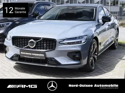 Gebraucht Volvo S60 197 PS (144 kW) 2023 Grau Limousine
