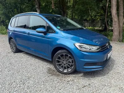 Gebraucht VW Touran Comfortline 150 PS (110 kW) 2018 Blau Van / Kleinbus