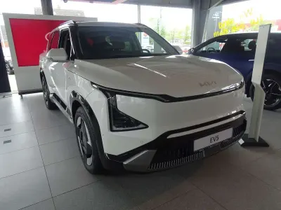 Neu Kia EV5 Earth 160 kW (218 PS) 2026 Weiß SUV