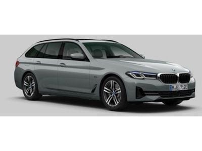 Gebraucht BMW 530e 184 PS (135 kW) 2022 Skyscraper grey (metallic) Kombi
