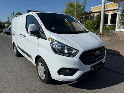 Used Ford Transit Custom Trend 105 HP (77 kW) 2020 White Minivan