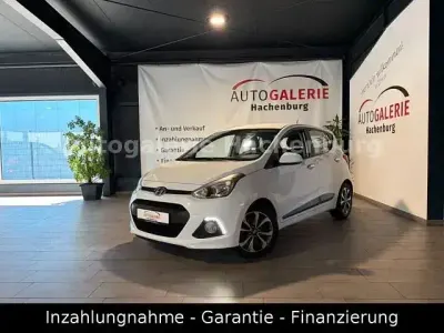 Gebraucht Hyundai i10 Style 87 PS (63 kW) 2015 Weiß Kleinwagen