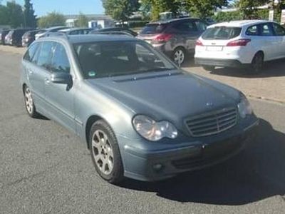 Mercedes C200