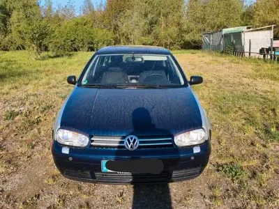 Brugt VW Golf III Highline 125 HK (91 kW) 1998 Blå Sedan