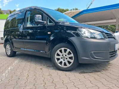 Gebraucht VW Caddy 102 PS (75 kW) 2014 Schwarz Van / Kleinbus