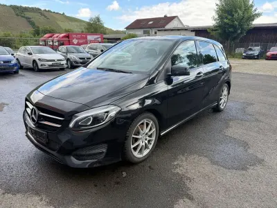 Gebraucht Mercedes B200 Avantgarde 136 PS (100 kW) 2015 Schwarz Van / Kleinbus