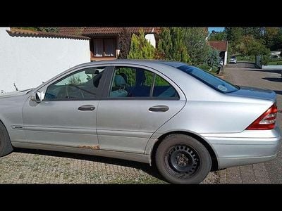 Mercedes C200