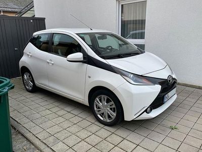 Usata Toyota Aygo 69 CV (50 kW) 2014 Bianco Utilitaria