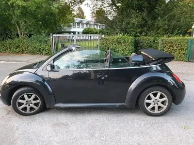 Gebraucht VW New Beetle 115 PS (84 kW) 2003 Schwarz Kleinwagen