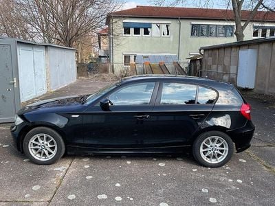 Gebraucht BMW 118 Lifestyle 143 PS (105 kW) 2010 Schwarz Kleinwagen