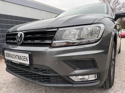 Gebraucht VW Tiguan Sound 179 PS (131 kW) 2017 Grau SUV