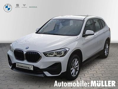 Weiss Gebraucht 2021 BMW X1 Advantage SUV | 23.790 € (Fairer Preis)