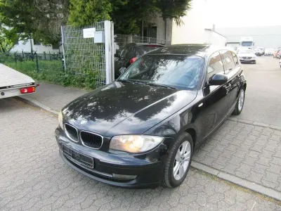 Gebraucht BMW 116 Advantage 122 PS (89 kW) 2010 Black sapphire metallic Kleinwagen