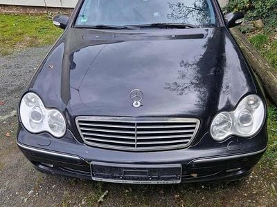Mercedes C200