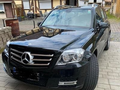 Second-hand Mercedes GLK220 170 CP (125 kW) 2010 Negru SUV