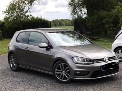 Braun Gebraucht 2014 VW Golf VII R-line Kleinwagen | 10.800 € (Fairer Preis)
