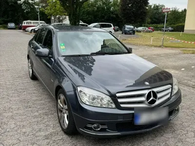 Gebraucht Mercedes C200 Avantgarde 136 PS (100 kW) 2010 Grau Limousine