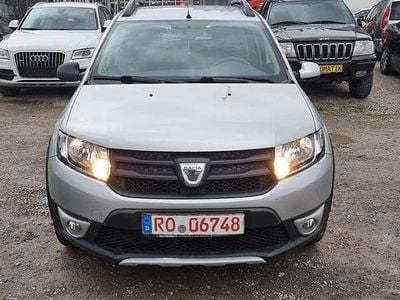 Usata Dacia Sandero Stepway Ambiance 90 CV (66 kW) 2015 Grigio Utilitaria