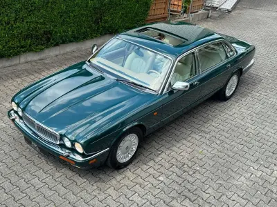 Gebraucht Jaguar X300 241 PS (177 kW) 1995 Grün Limousine