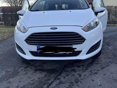 Gebraucht Ford Courier 137 PS (100 kW) 2014 Van / Kleinbus