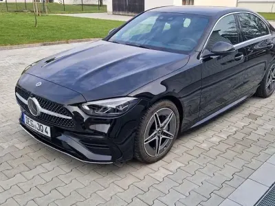 Gebraucht Mercedes C220 AMG line 197 PS (144 kW) 2024 Schwarz Limousine