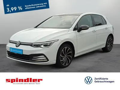 Second-hand VW Golf VIII IQ Drive 116 CP (85 kW) 2023 Alb Berlinǎ