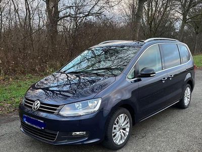 Blau Gebraucht 2011 VW Sharan Van / Kleinbus | 12.000 € (Teuer)