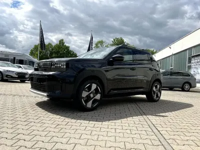 Neu Fiat Grande Panda La Prima 83 kW (113 PS) 2026 Schwarz Kleinwagen