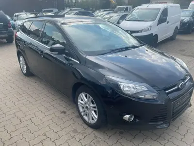 Gebraucht Ford Focus Titanium 116 PS (85 kW) 2014 Schwarz Limousine
