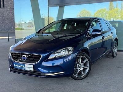 Second-hand Volvo V40 Ocean Race 190 CP (139 kW) 2015 Albastru Berlinǎ
