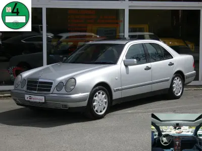 Używany Mercedes E280 Classic 193 KM (141 kW) 1996 Srebrny Sedan/Limuzyna