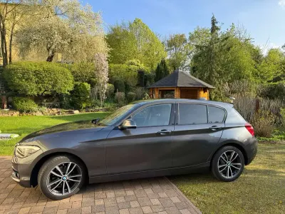 Gebraucht BMW 118 Sport Line 136 PS (100 kW) 2018 Grau Kleinwagen