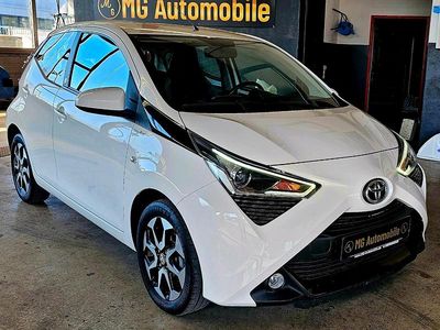 Gebraucht Toyota Aygo X-play 72 PS (52 kW) 2020 Weiß Kleinwagen