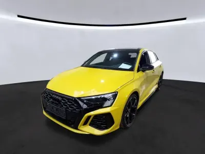 Gebraucht Audi RS3 Sportback Sport 400 PS (294 kW) 2023 Gelb Kleinwagen