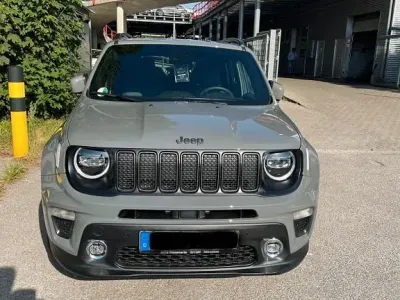 Używany Jeep Renegade Limited 150 KM (110 kW) 2021 Szary SUV