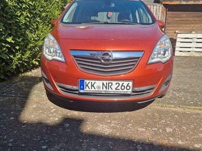 Used Opel Meriva Color Edition 101 HP (74 kW) 2013 Orange Minivan