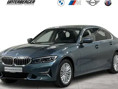 Gebraucht BMW 330 Luxury Line 286 PS (210 kW) 2021 Blue ridge mountain Limousine
