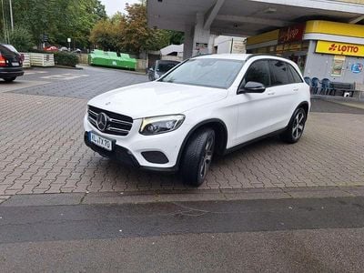 Mercedes GLC220