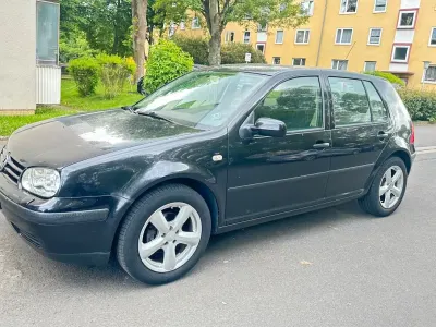 Gebraucht VW Golf IV 105 PS (77 kW) 2001 Schwarz Kleinwagen