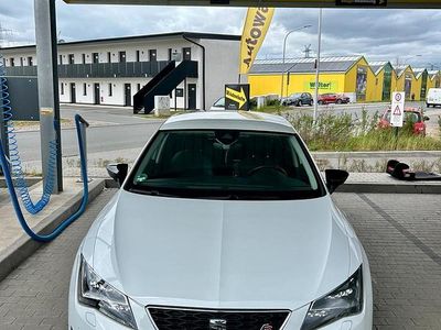Używany Seat Leon FR 120 KM (88 kW) 2016 Biały Kombi