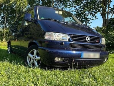 Blau Gebraucht 2002 VW Caravelle Van / Kleinbus | 11.750 €