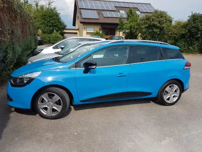 Gebraucht Renault Clio Luxe 90 PS (66 kW) 2015 Blau Kleinwagen