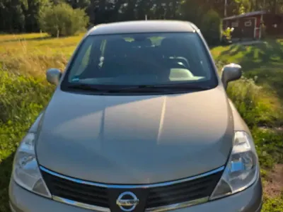 Gebraucht Nissan Tiida 81 PS (59 kW) 2008 Grau Limousine