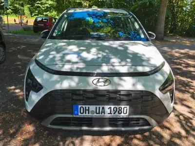Gebraucht Hyundai Bayon Trend 101 PS (74 kW) 2023 Weiß SUV