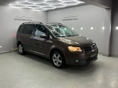 Gebraucht VW Touran Comfortline 105 PS (77 kW) 2011 Braun Van / Kleinbus