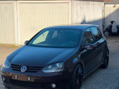 Gebraucht VW Golf IV Individual 150 PS (110 kW) 2005 Rot Kleinwagen