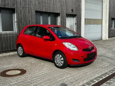 Gebraucht Toyota Yaris 100 PS (73 kW) 2009 Rot Kleinwagen